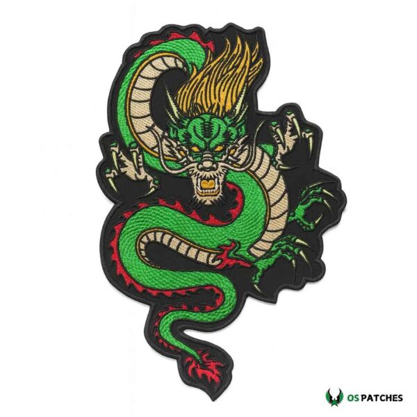 Parche bordado dragón verde grande, diseño oriental, detalles rojos y dorados impresionantes.