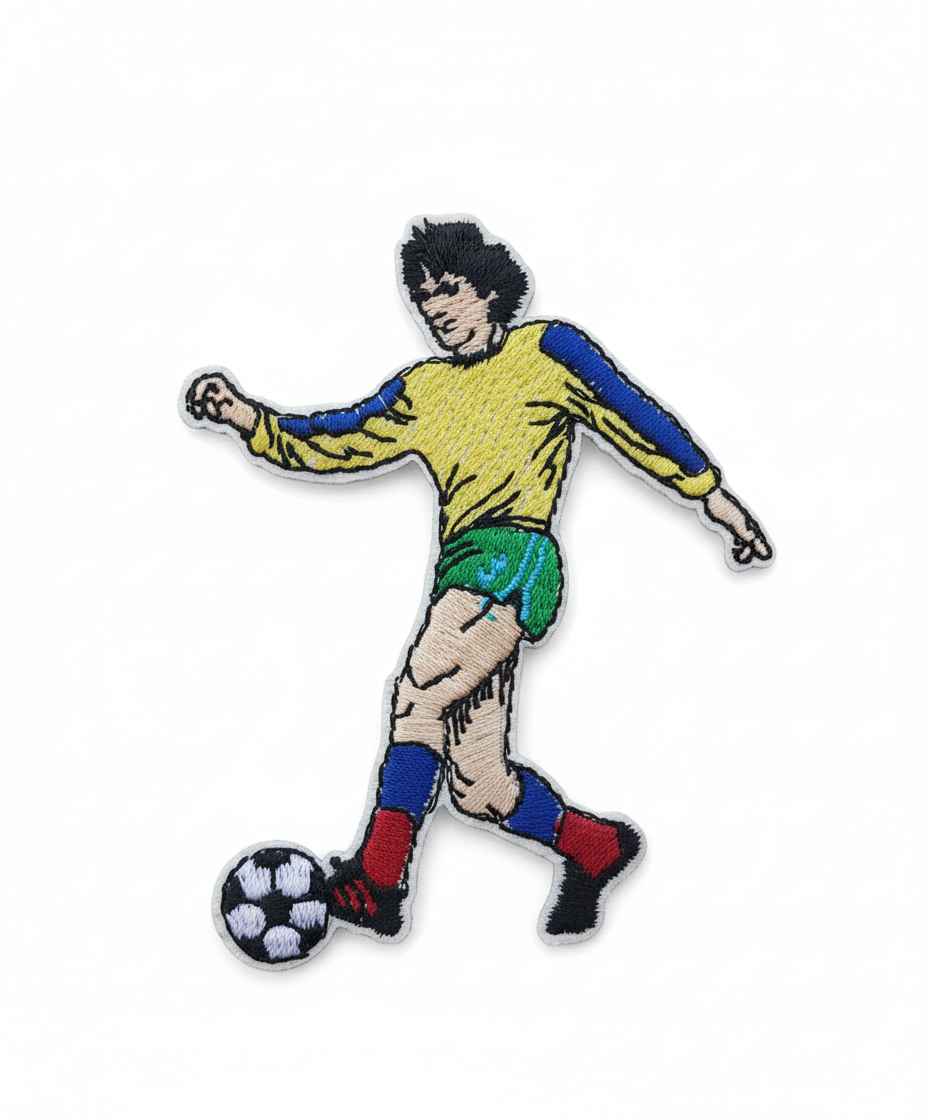 Parche bordado Real Oviedo con corona roja y dorada, cruz azul y borde dorado sobre fondo blanco.